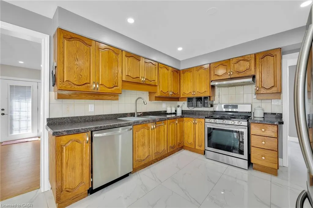 25 Highbury Drive
