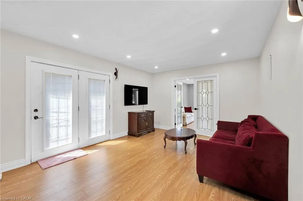 25 Highbury Drive