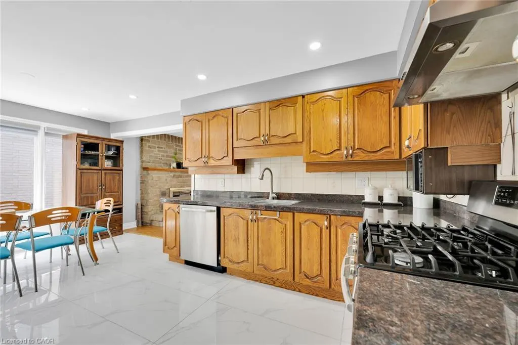 25 Highbury Drive