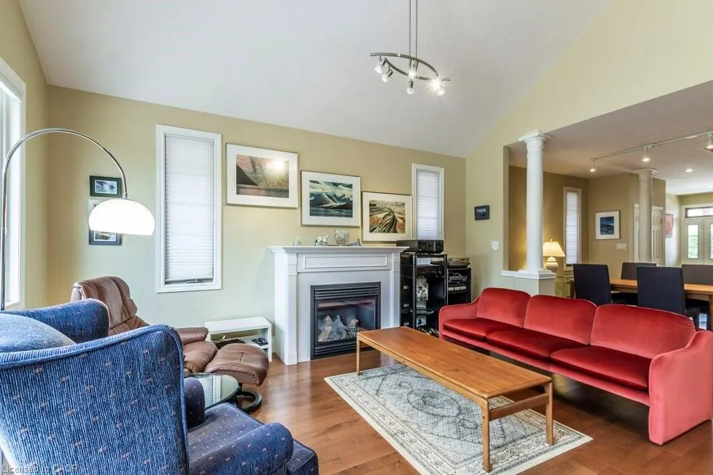 2141 Caroline Street, #8