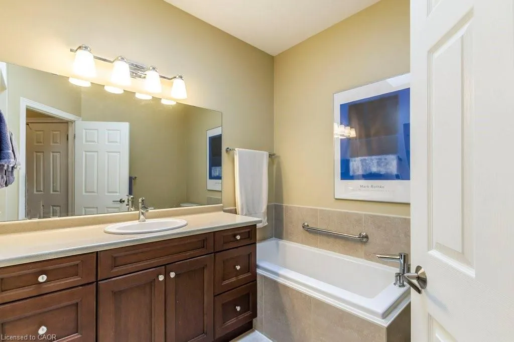 2141 Caroline Street, #8