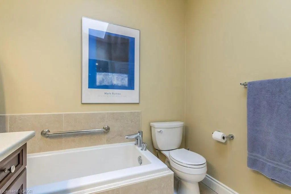 2141 Caroline Street, #8