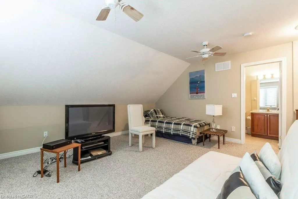 2141 Caroline Street, #8