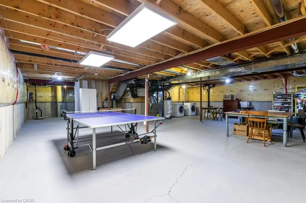 2141 Caroline Street, #8