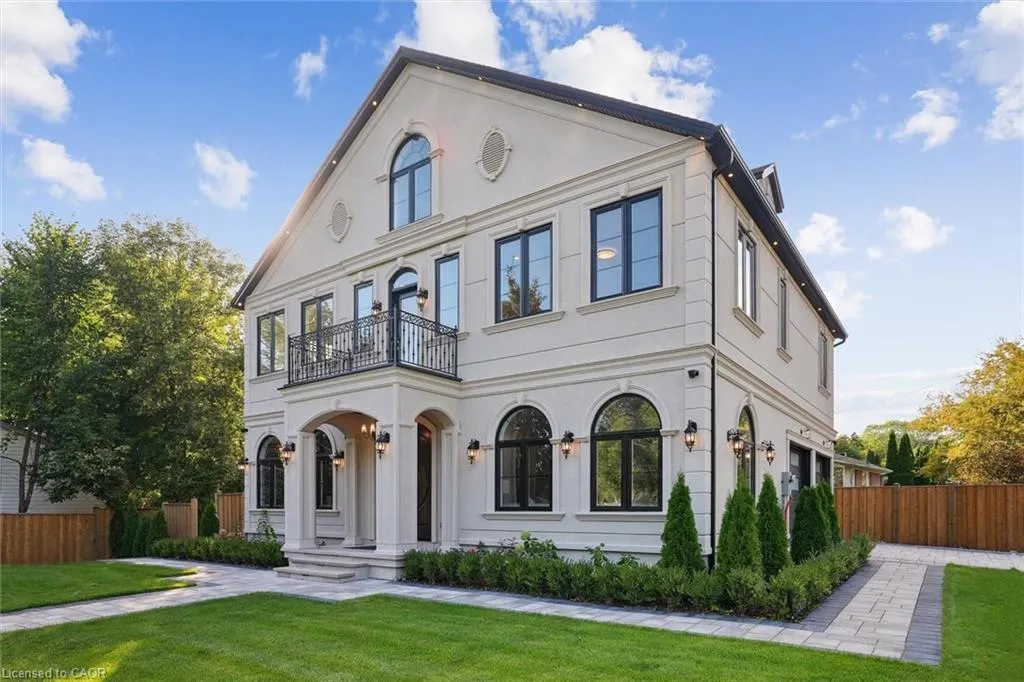 452 Rothesay Place