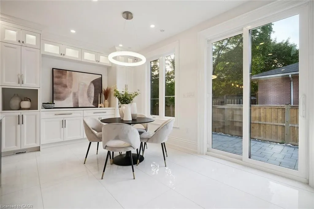 452 Rothesay Place