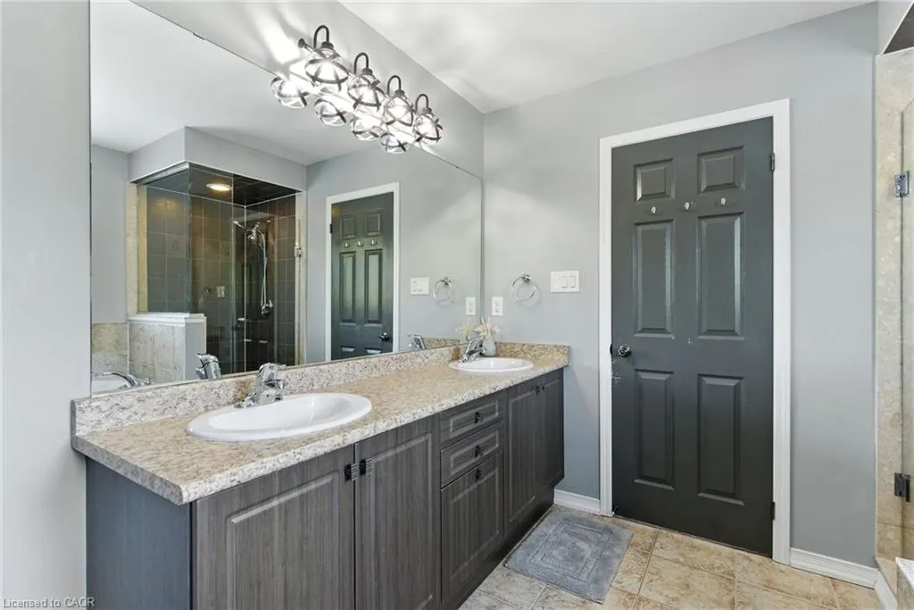 8769 Dogwood Crescent
