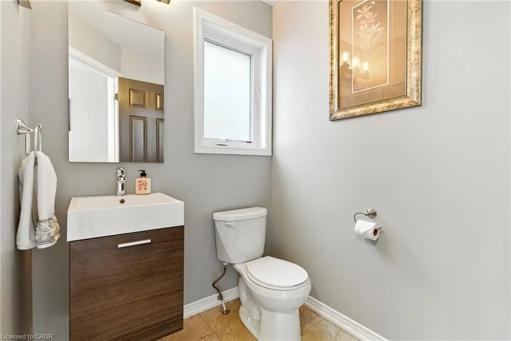 8769 Dogwood Crescent