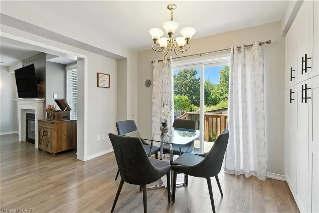 8769 Dogwood Crescent