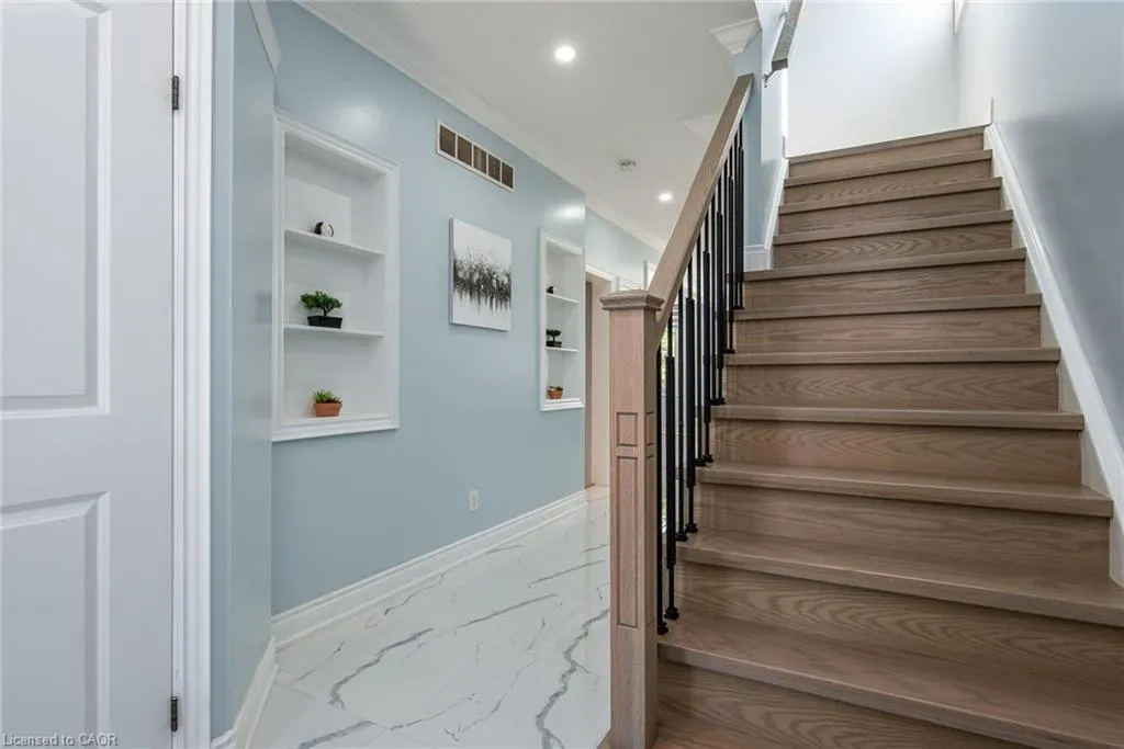 2 Valebrook Street