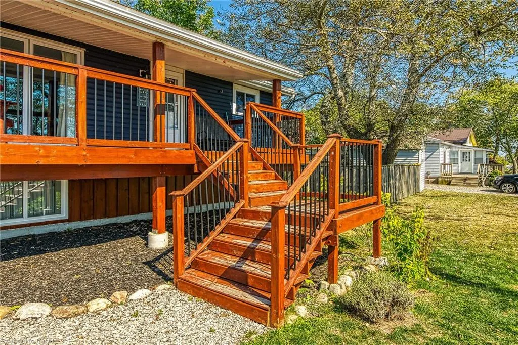 1645 Lakeshore Road