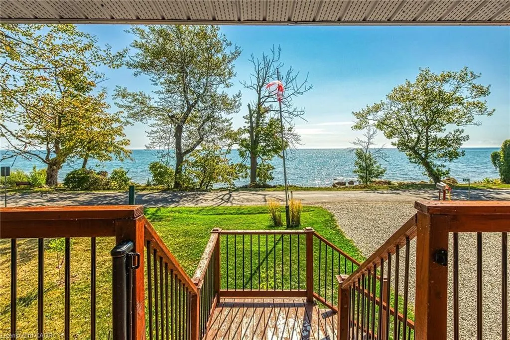 1645 Lakeshore Road