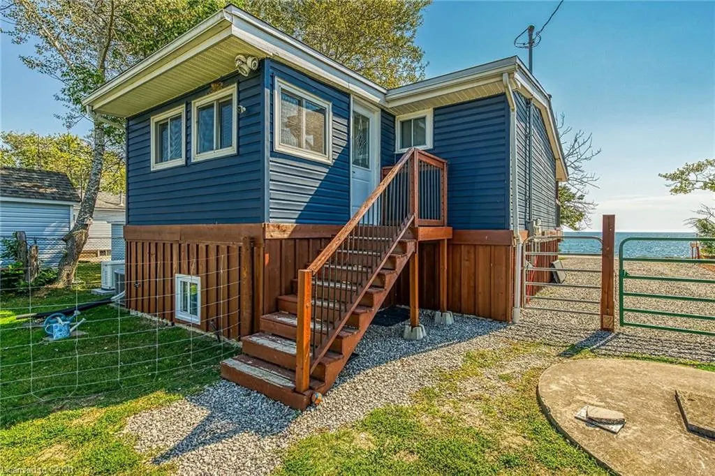 1645 Lakeshore Road
