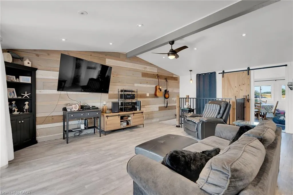 1645 Lakeshore Road