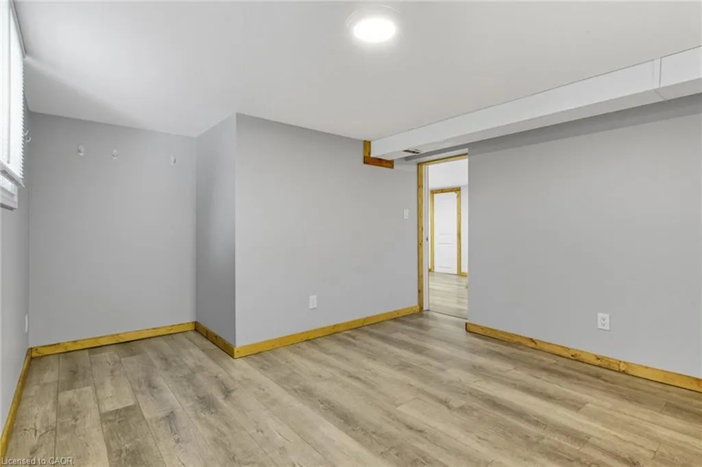 27 Broadmoor Avenue