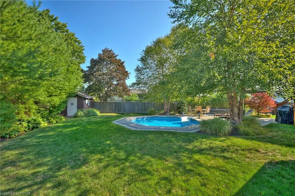 49 Postma Drive