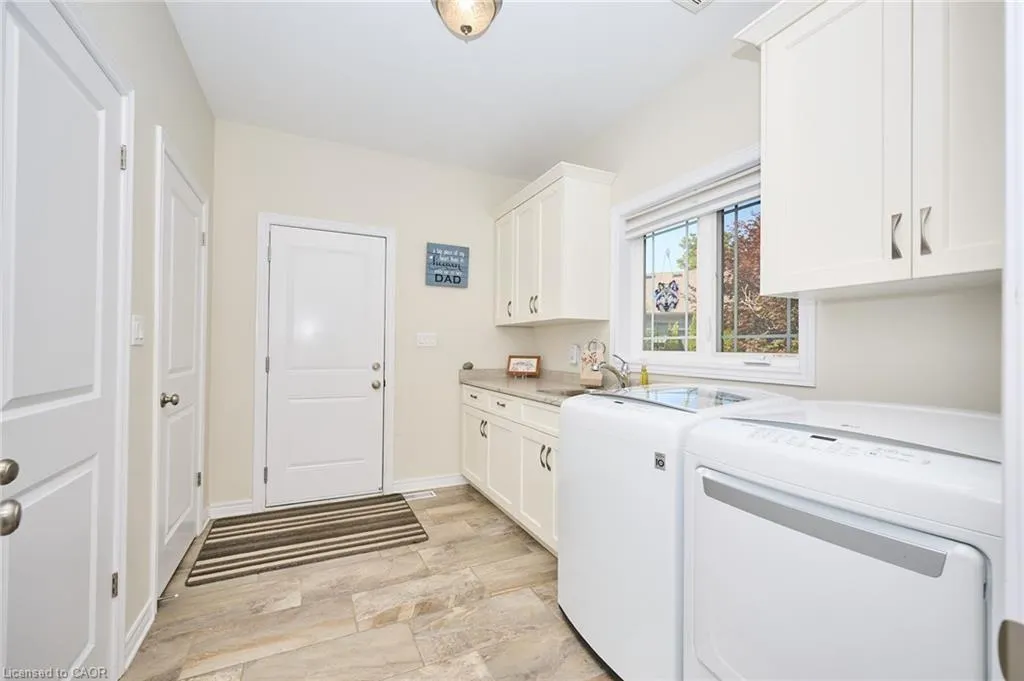 49 Postma Drive