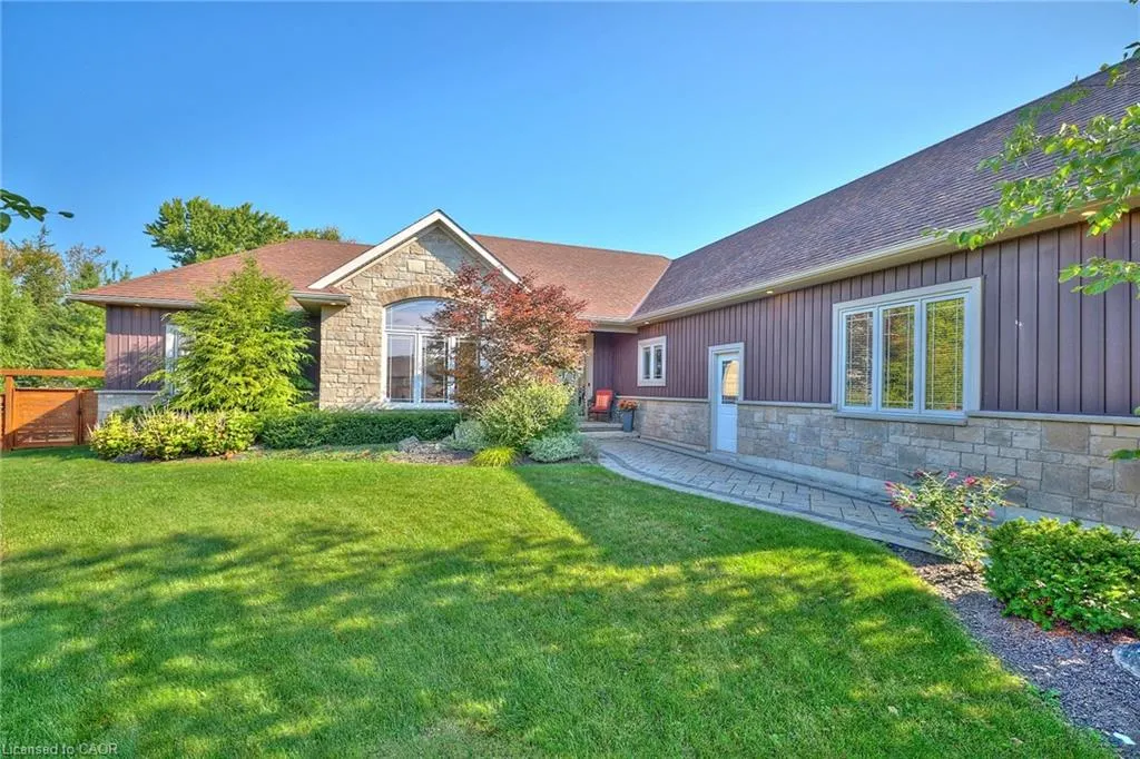 49 Postma Drive