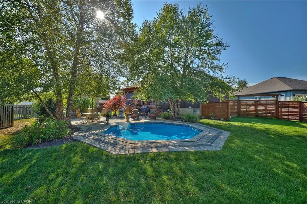 49 Postma Drive