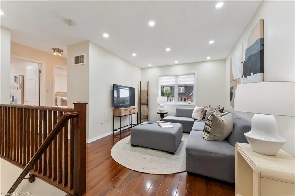 993 Whewell Trail