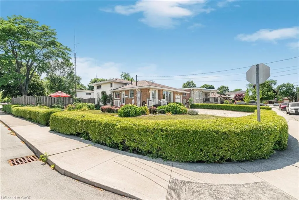 86 Ranchdale Drive