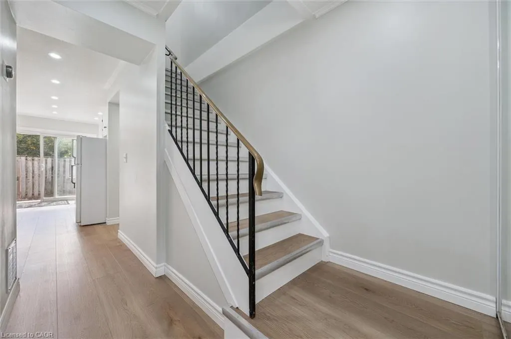 121 University Avenue E, #41