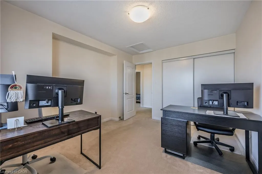 568 Attenborough Terrace