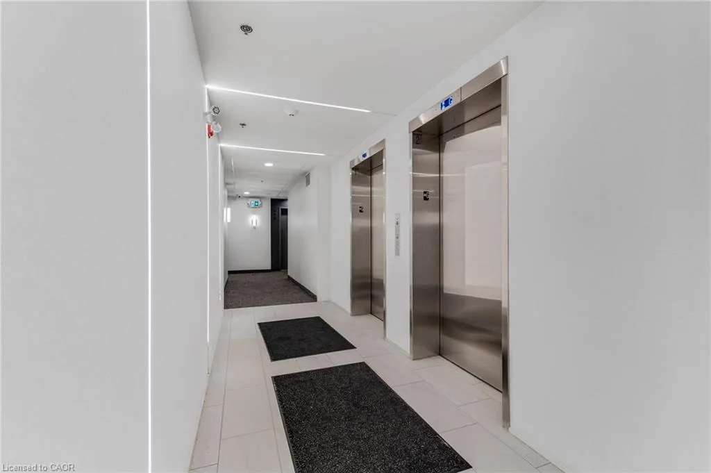 110 Fergus Avenue, #211