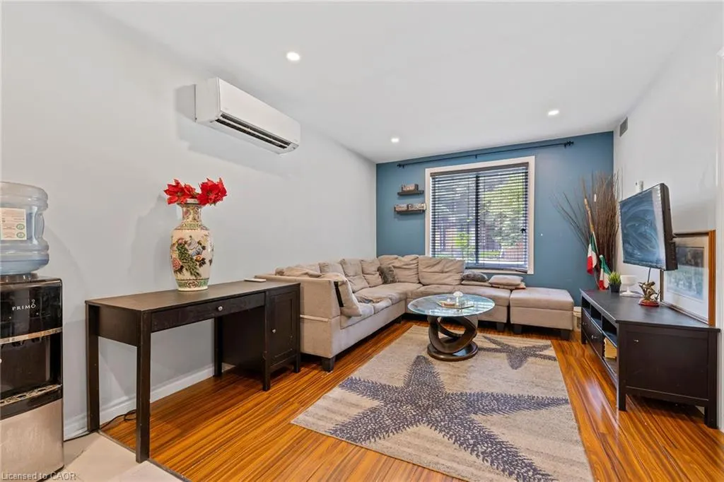 28 Victoria Avenue N, #104