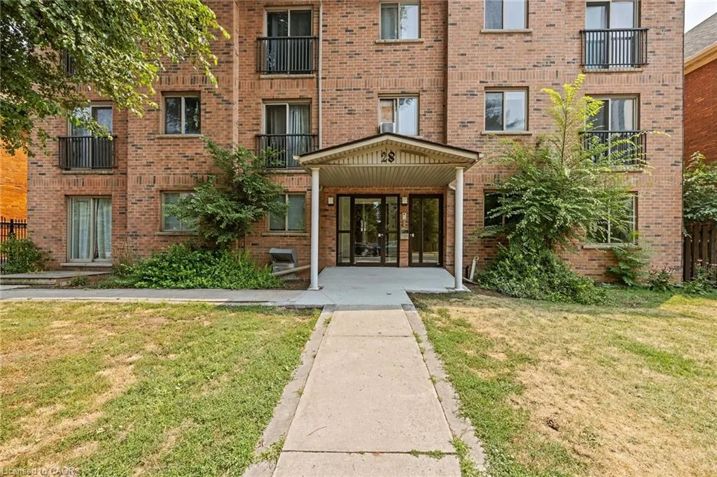 28 Victoria Avenue N, #104