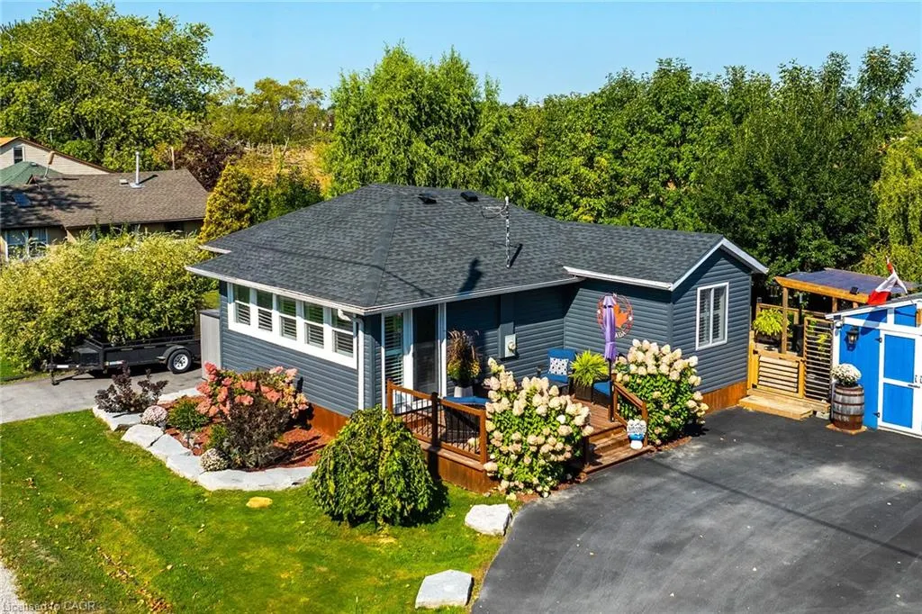 2011 Lakeshore Road