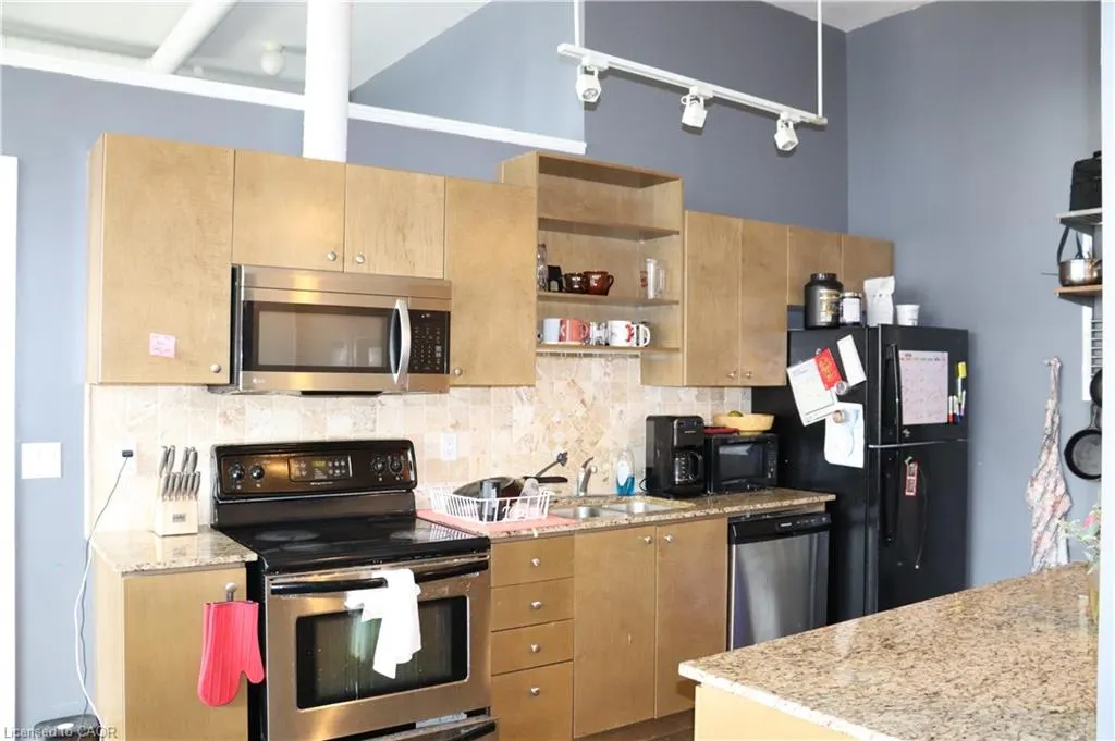 404 King Street W, #620