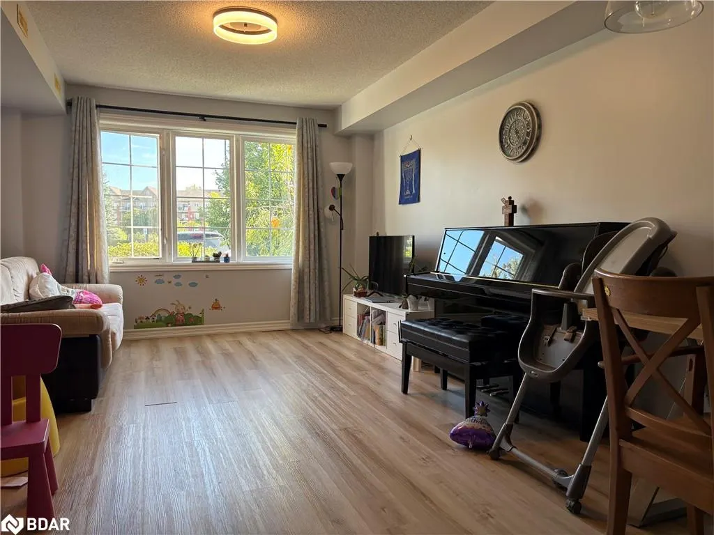 53 Ferndale Drive S, #3