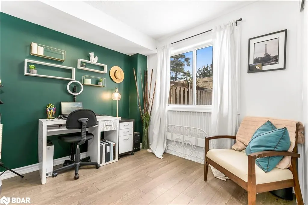 53 Ferndale Drive S, #3