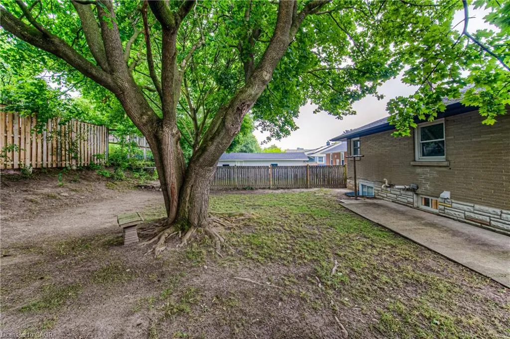 98 Harber Avenue