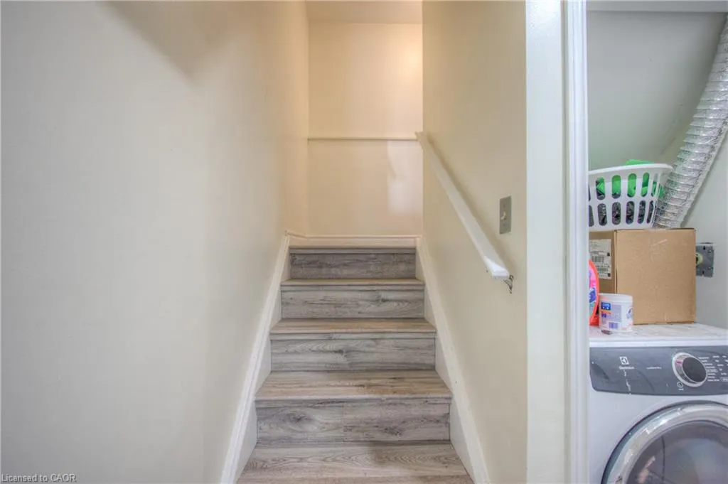 15 Glendan Court