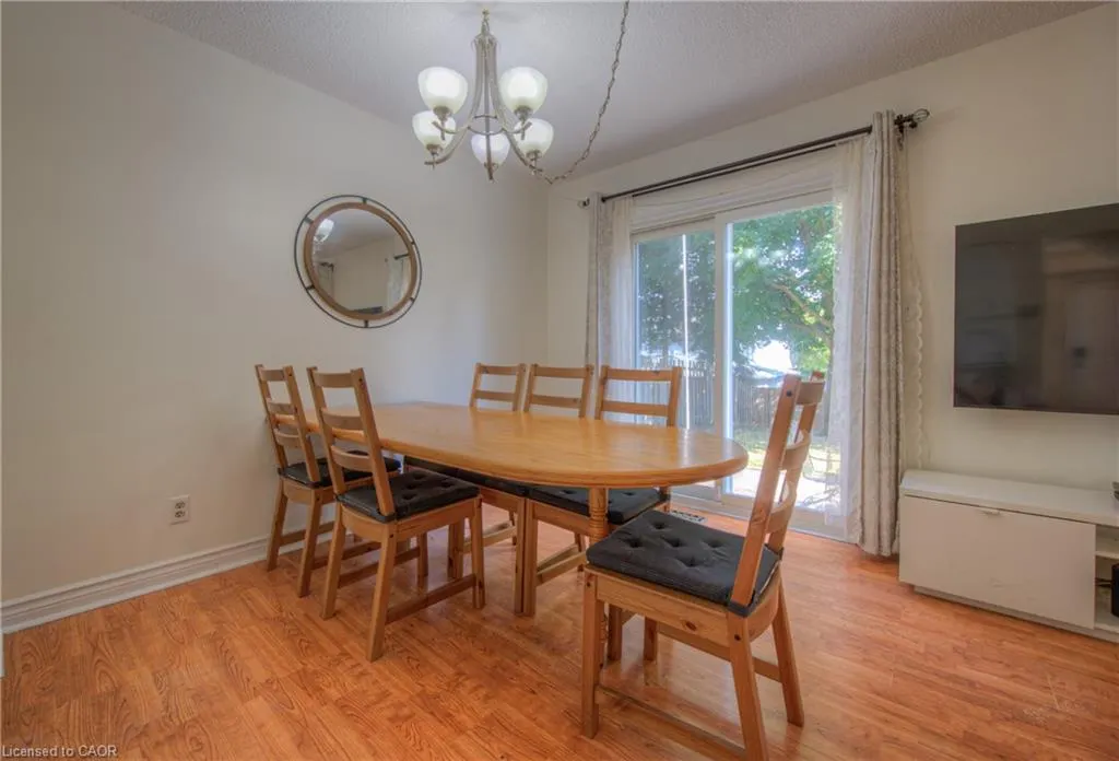 15 Glendan Court