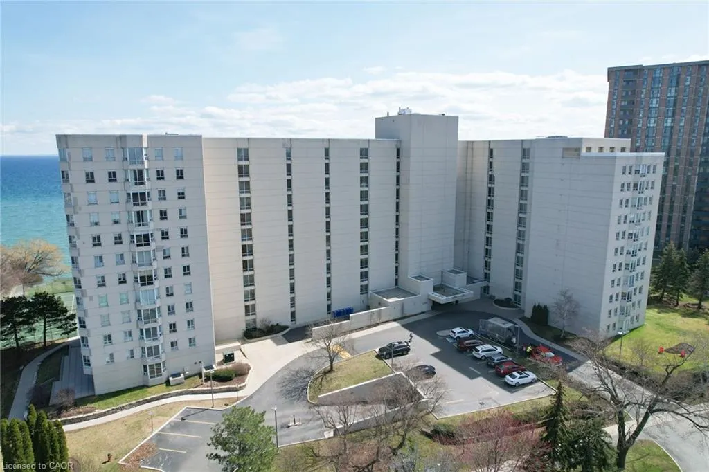 5280 Lakeshore Road, #801
