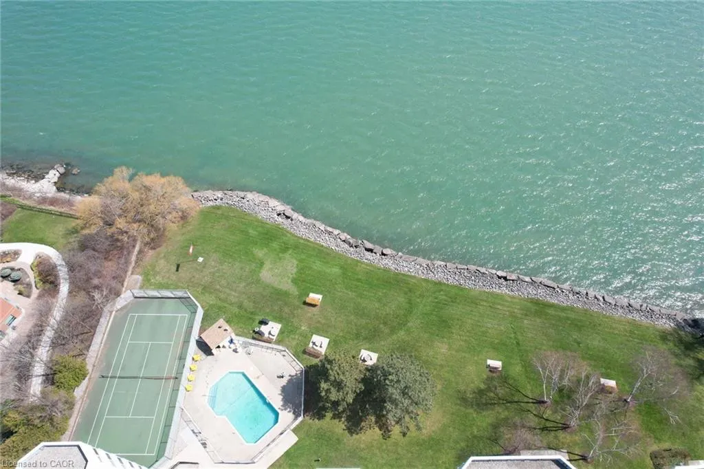 5280 Lakeshore Road, #801
