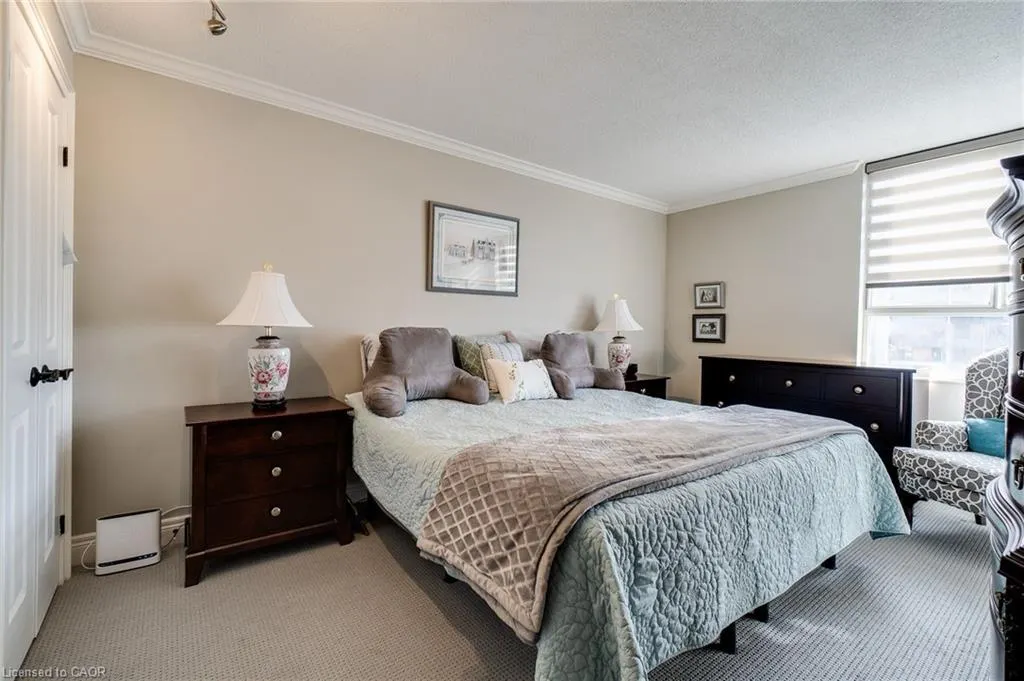 5280 Lakeshore Road, #801