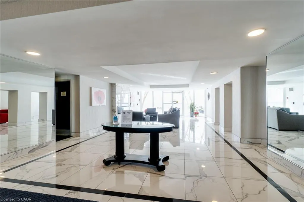 5280 Lakeshore Road, #801