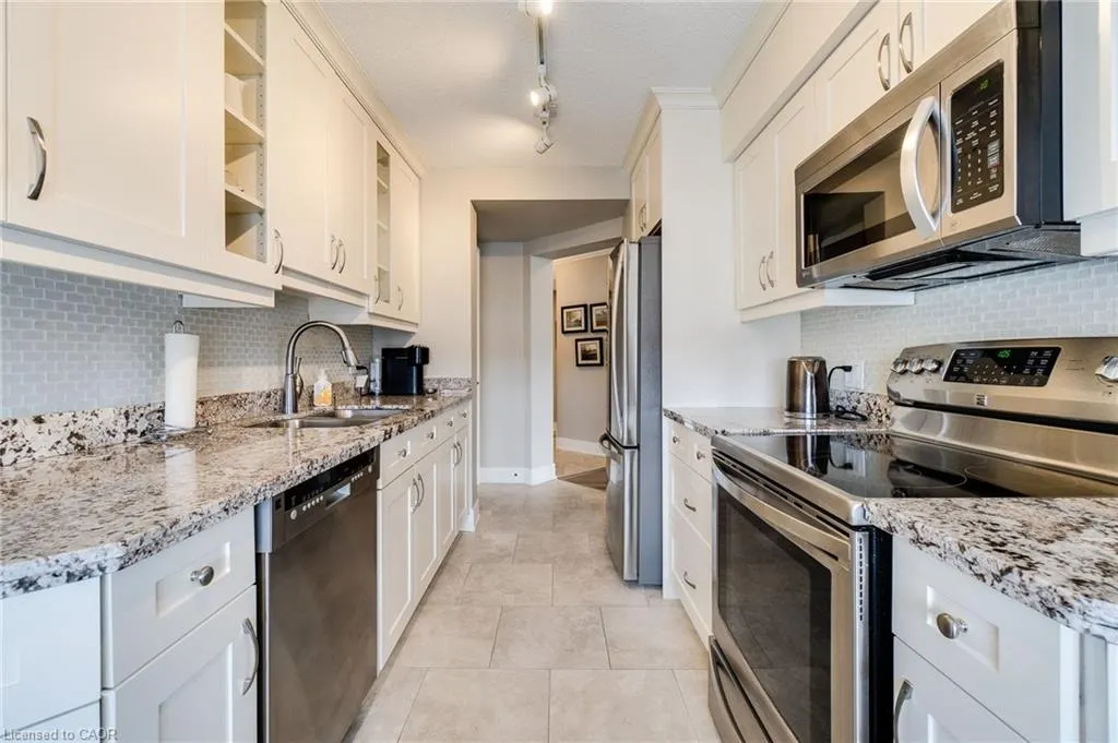 5280 Lakeshore Road, #801