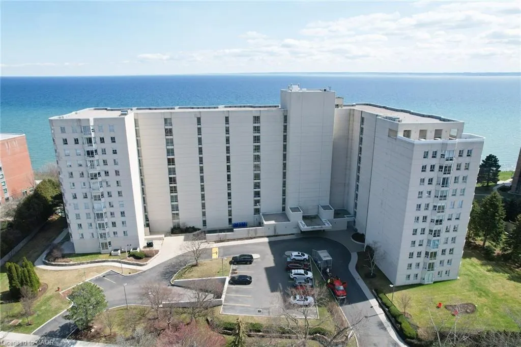 5280 Lakeshore Road, #801