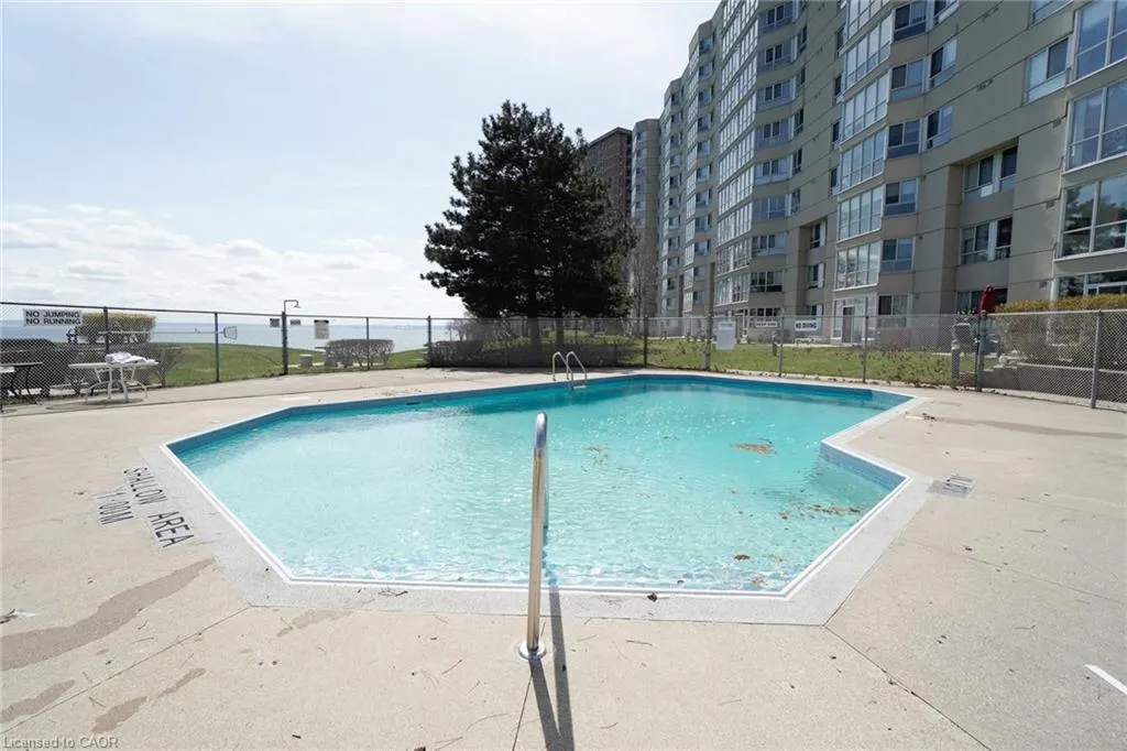 5280 Lakeshore Road, #801