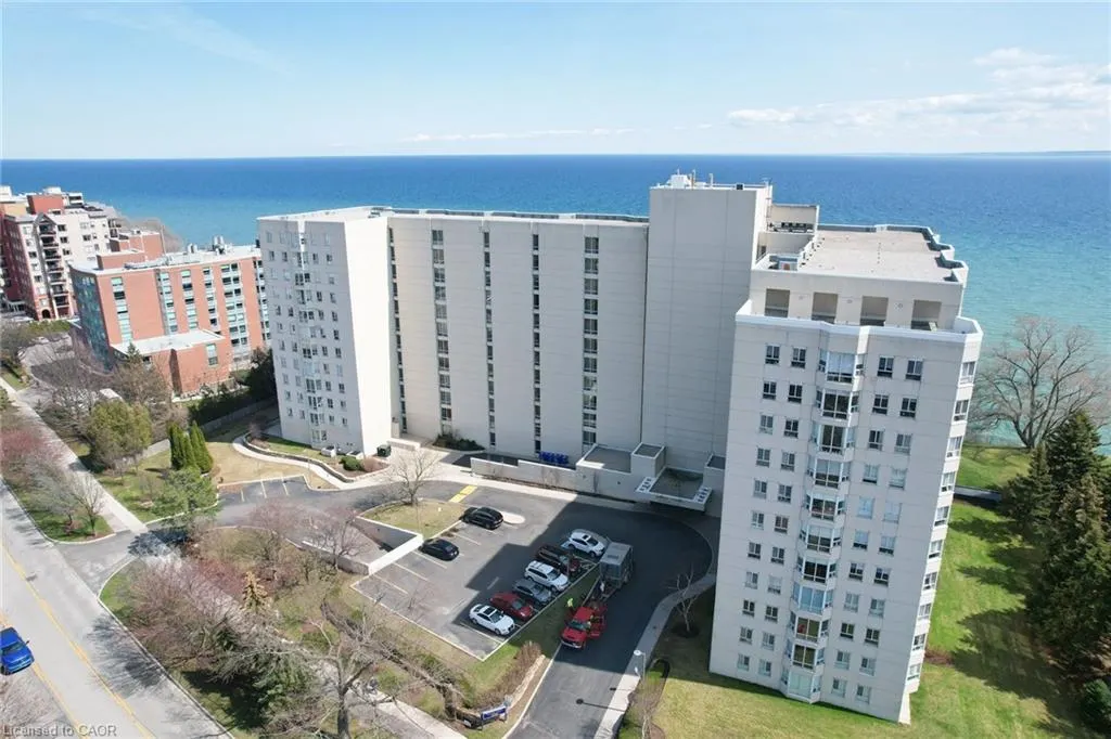 5280 Lakeshore Road, #801