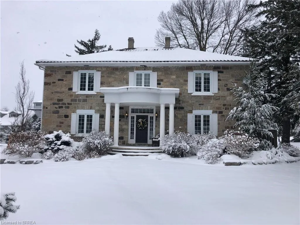 143 East River Road