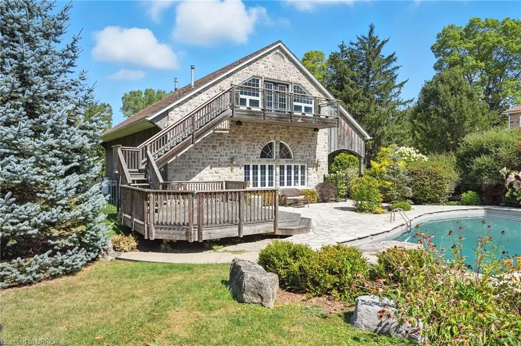 143 East River Road