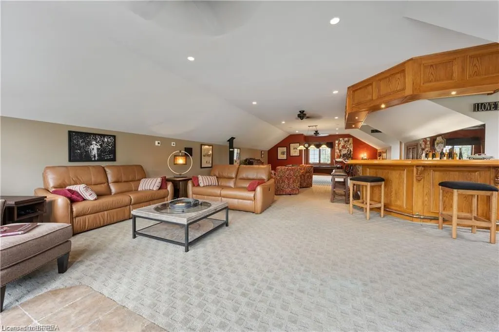 143 East River Road