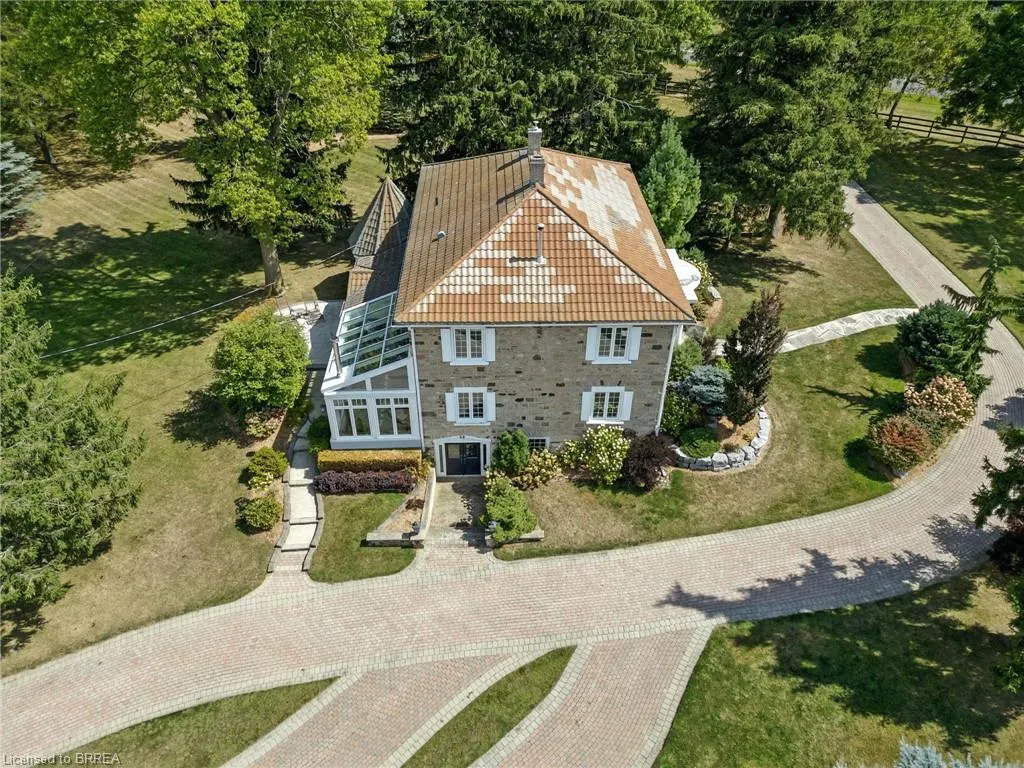 143 East River Road