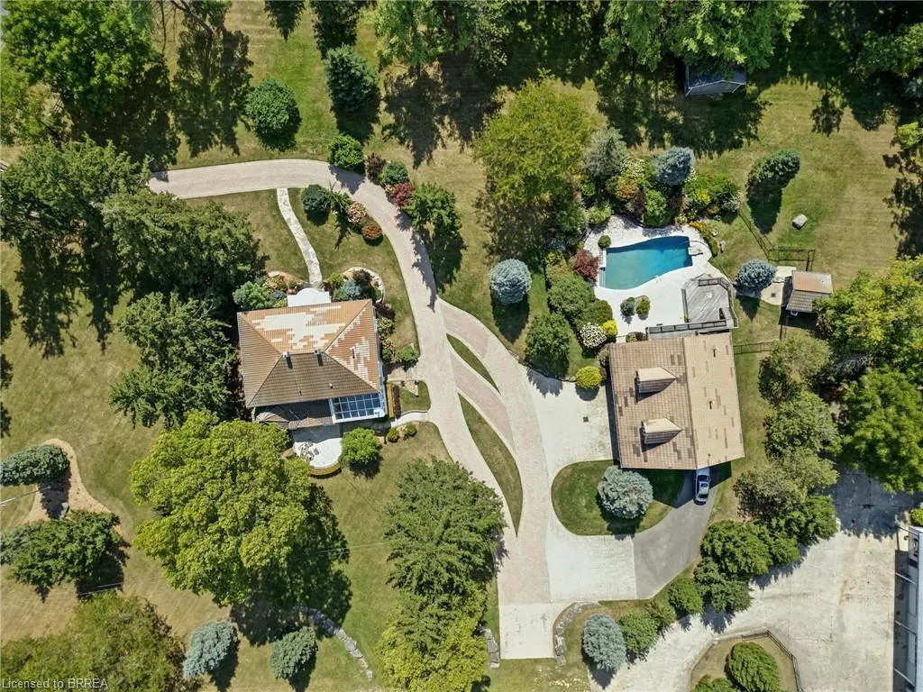 143 East River Road